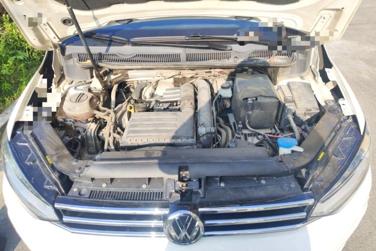 Used Volkswagen Touran 2016 Volkswagen Touran L 280TSI DSG Comfort Edition Engine Bay