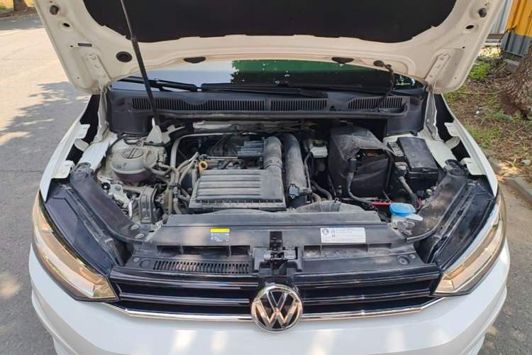Used Volkswagen Touran 2016 Volkswagen Touran L 280TSI Manual Trend Edition Engine Bay