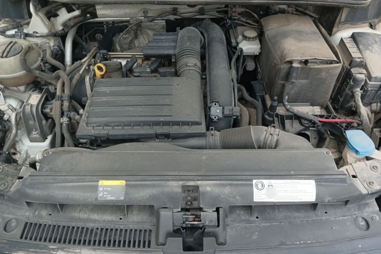 Used Volkswagen Touran 2016 Volkswagen Touran L 280TSI DSG Comfort Edition Engine Bay