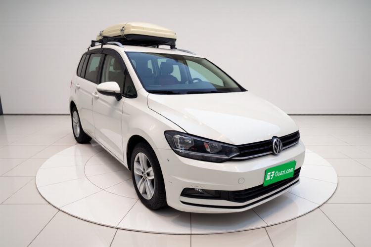 Used Volkswagen Touran 2016 Volkswagen Touran L 280TSI Manual Trend Edition Exterior 2