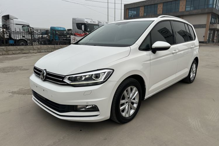 Used Volkswagen Touran 2016 Volkswagen Touran L 280TSI DSG Comfort Edition Exterior 4