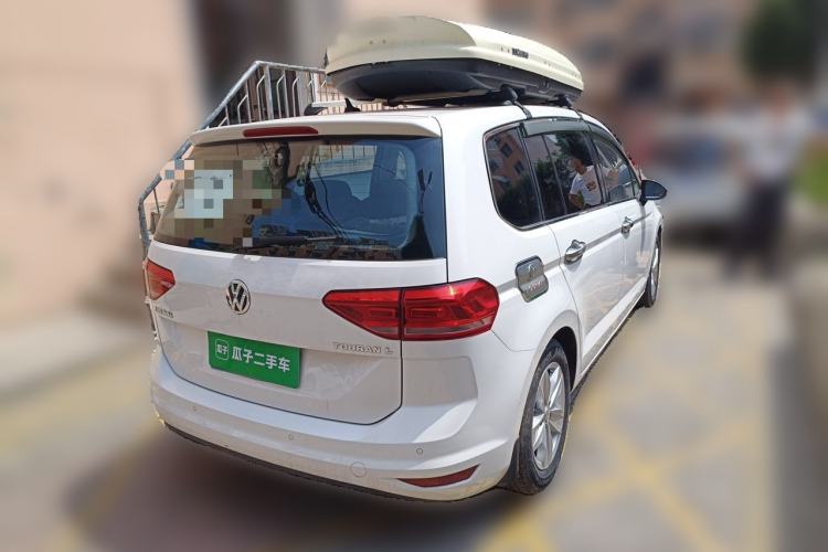 Used Volkswagen Touran 2016 Volkswagen Touran L 280TSI Manual Trend Edition Exterior 5