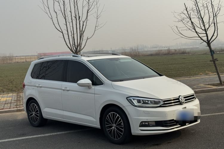 Used Volkswagen Touran 2016 Volkswagen Touran L 280TSI DSG Luxury Edition Exterior 6