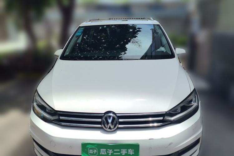 Used Volkswagen Touran 2016 Volkswagen Touran L 330TSI DSG Luxury Edition Front