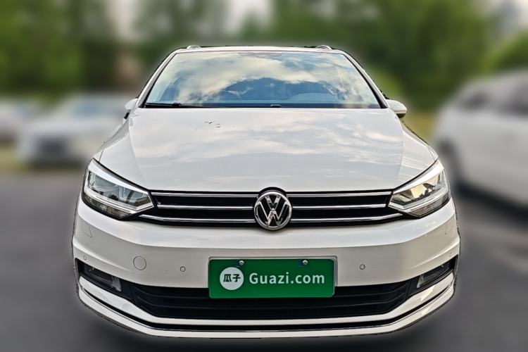 Used Volkswagen Touran 2016 Volkswagen Touran L 280TSI DSG Comfort Edition Front