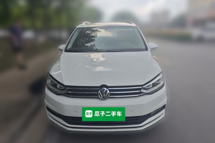 Used Volkswagen Touran 2016 Volkswagen Touran L 280TSI DSG Luxury Edition Front