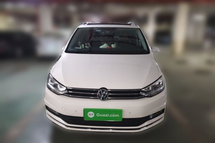 Used Volkswagen Touran 2016 Volkswagen Touran L 280TSI DSG Luxury Edition Front