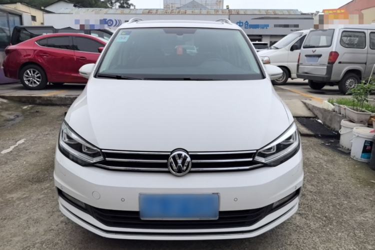 Used Volkswagen Touran 2016 Volkswagen Touran L 280TSI DSG Luxury Edition Front