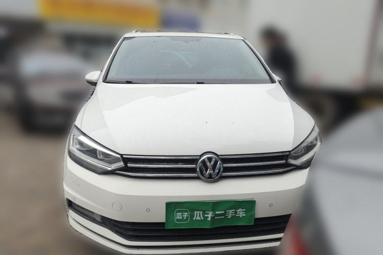 Used Volkswagen Touran 2016 Volkswagen Touran L 280TSI DSG Comfort Edition Front
