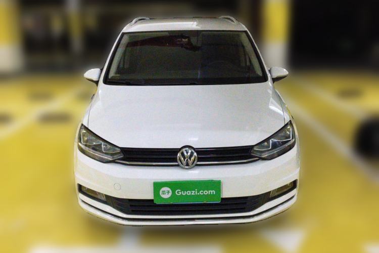 Used Volkswagen Touran 2016 Volkswagen Touran L 280TSI Manual Comfort Edition Front