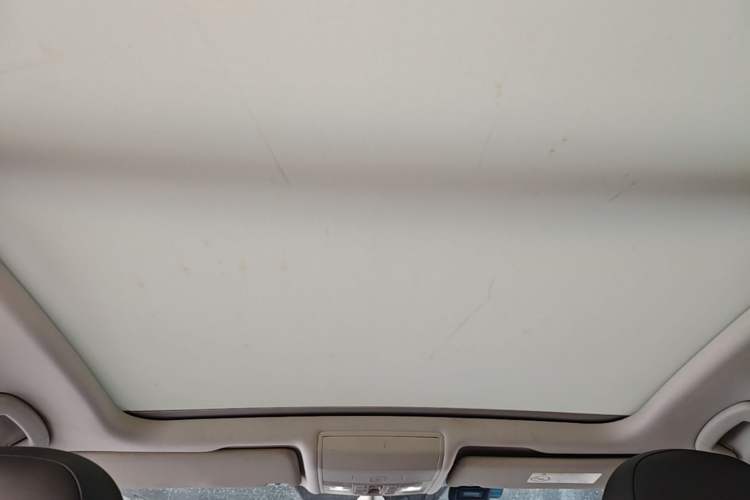 Used Volkswagen Touran 2016 Volkswagen Touran L 280TSI DSG Comfort Edition Headliner