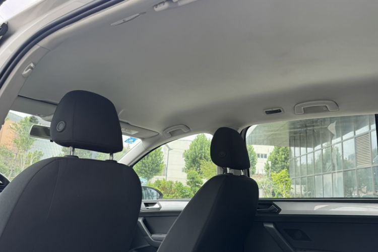 Used Volkswagen Touran 2016 Volkswagen Touran L 280TSI Manual Trend Edition Headliner