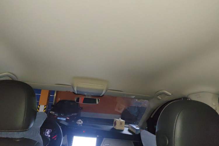 Used Volkswagen Touran 2016 Volkswagen Touran L 280TSI DSG Comfort Edition Headliner