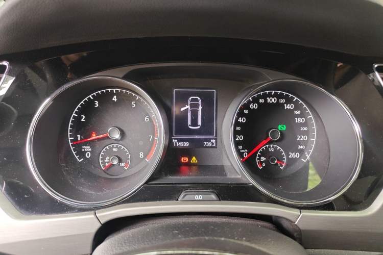 Used Volkswagen Touran 2016 Volkswagen Touran L 280TSI DSG Comfort Edition Instrument Cluster