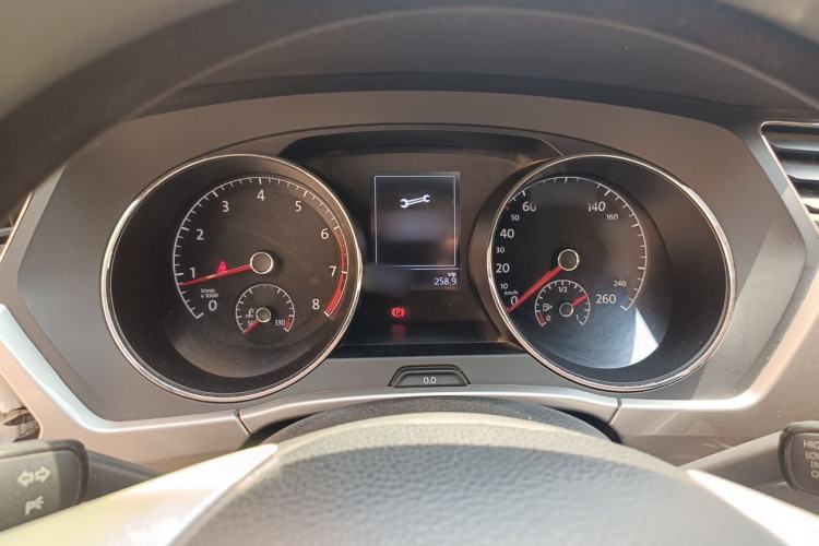 Used Volkswagen Touran 2016 Volkswagen Touran L 280TSI Manual Trend Edition Instrument Cluster