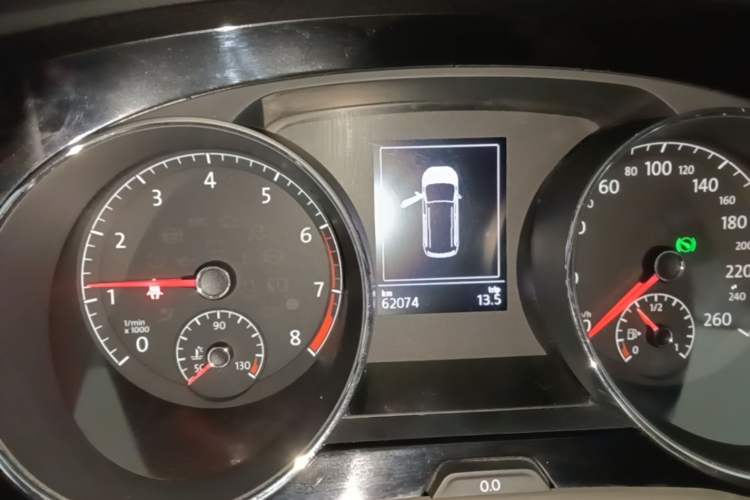 Used Volkswagen Touran 2016 Volkswagen Touran L 280TSI DSG Comfort Edition Instrument Cluster