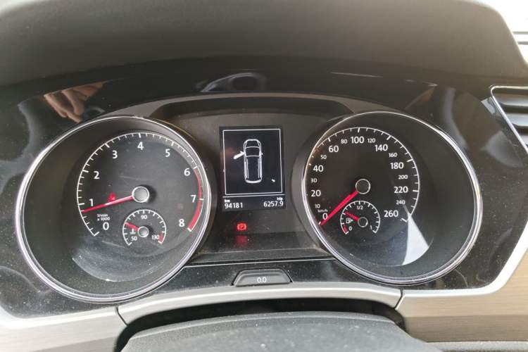 Used Volkswagen Touran 2016 Volkswagen Touran L 280TSI DSG Comfort Edition Instrument Cluster