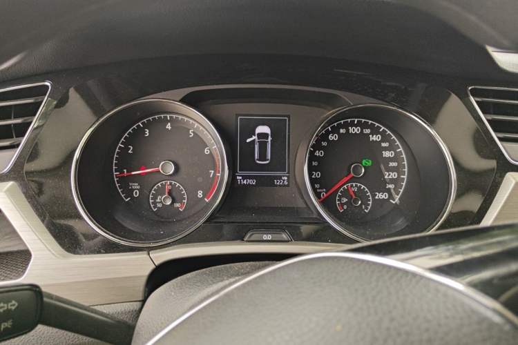 Used Volkswagen Touran 2016 Touran L 280TSI DSG Style Edition Instrument Cluster