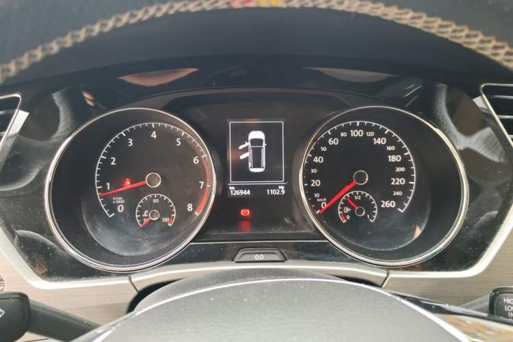 Used Volkswagen Touran 2016 Volkswagen Touran L 280TSI Manual Comfort Edition Instrument Cluster