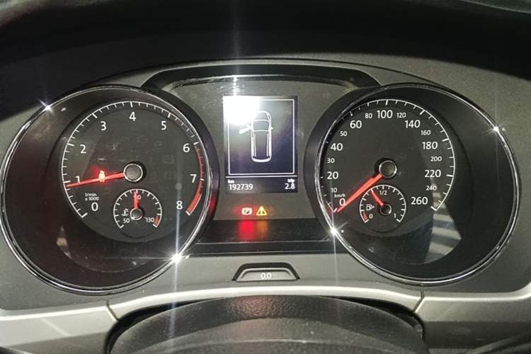 Used Volkswagen Touran 2016 Volkswagen Touran L 280TSI Manual Trend Edition Instrument Cluster