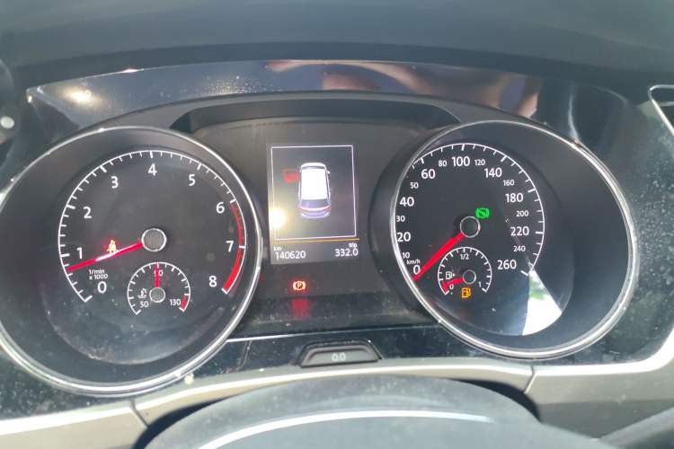 Used Volkswagen Touran 2016 Volkswagen Touran L 330TSI DSG Luxury Edition Instrument Cluster