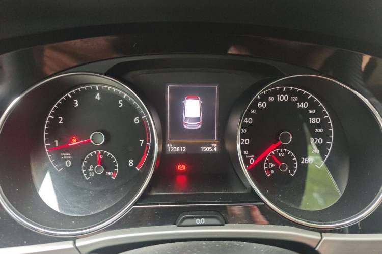 Used Volkswagen Touran 2016 Volkswagen Touran L 280TSI DSG Luxury Edition Instrument Cluster