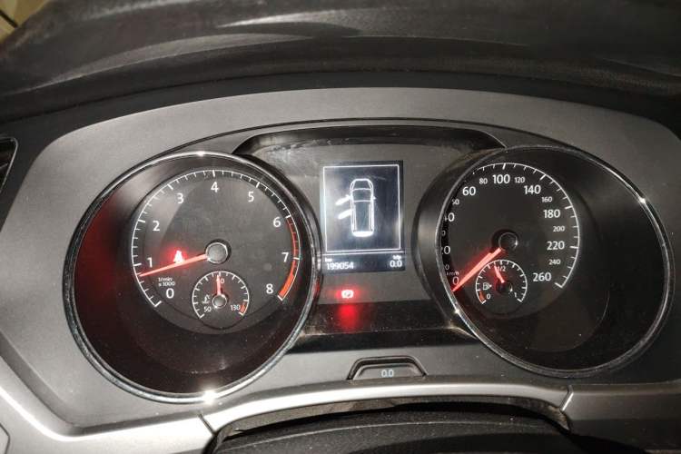 Used Volkswagen Touran 2016 Volkswagen Touran L 280TSI Manual Trend Edition Instrument Cluster