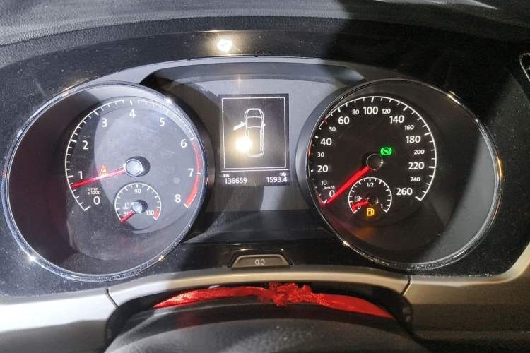Used Volkswagen Touran 2016 Volkswagen Touran L 280TSI DSG Comfort Edition Instrument Cluster