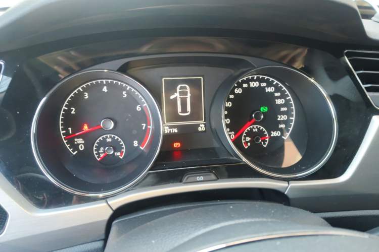 Used Volkswagen Touran 2016 Volkswagen Touran L 280TSI DSG Comfort Edition Instrument Cluster