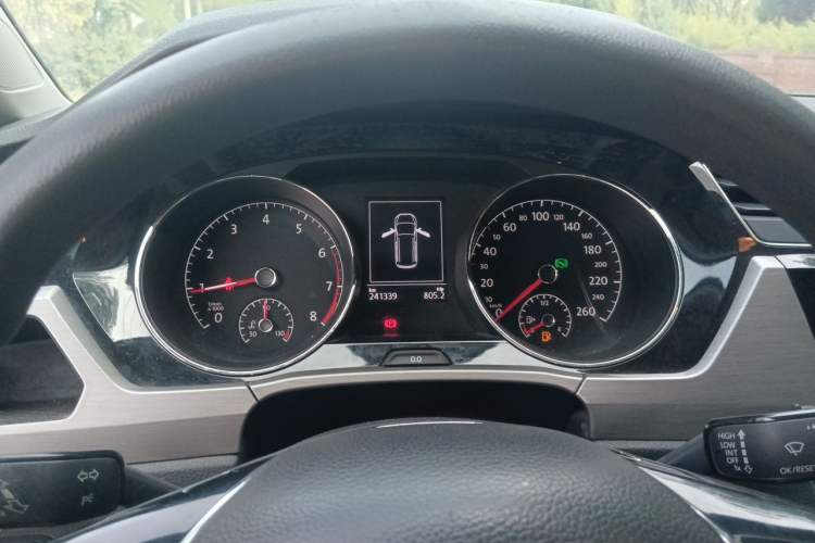 Used Volkswagen Touran 2016 Volkswagen Touran L 280TSI DSG Comfort Edition Instrument Cluster