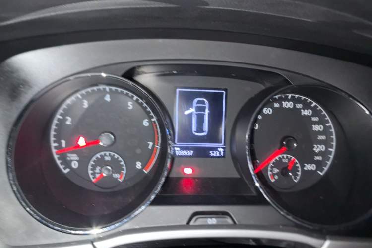 Used Volkswagen Touran 2016 Volkswagen Touran L 280TSI Manual Trend Edition Instrument Cluster