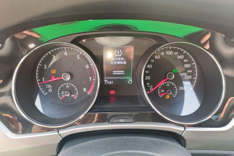 Used Volkswagen Touran 2016 Volkswagen Touran L 280TSI DSG Comfort Edition Instrument Cluster