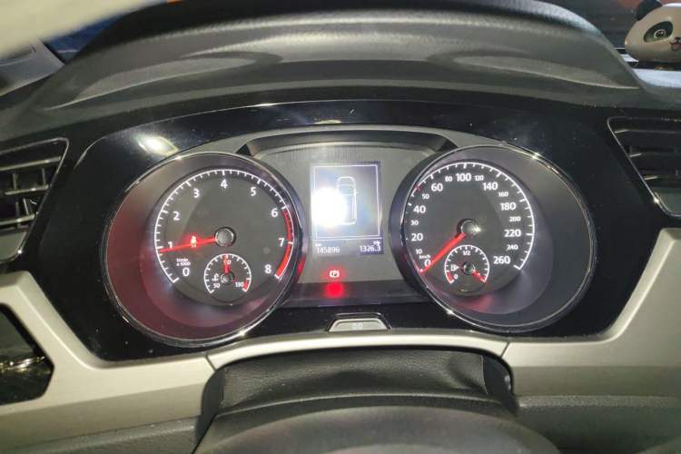 Used Volkswagen Touran 2016 Volkswagen Touran L 280TSI DSG Comfort Edition Instrument Cluster