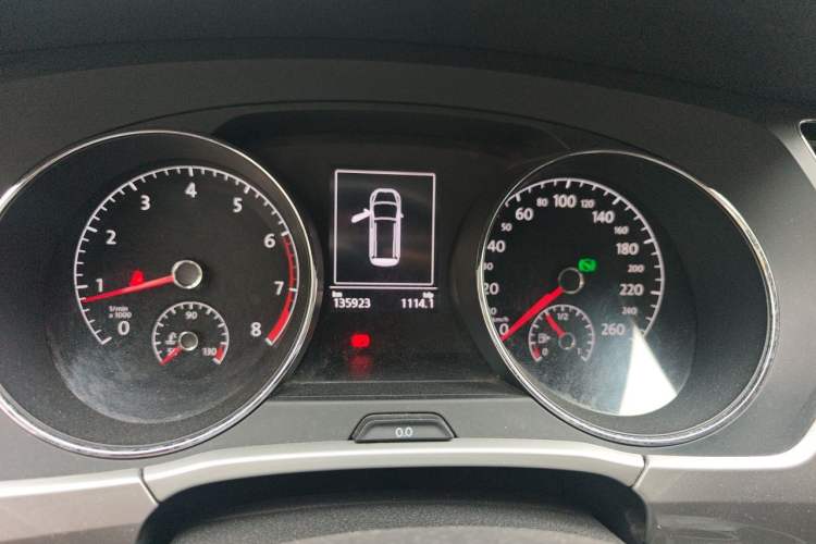 Used Volkswagen Touran 2016 Touran L 280TSI DSG Style Edition Instrument Cluster