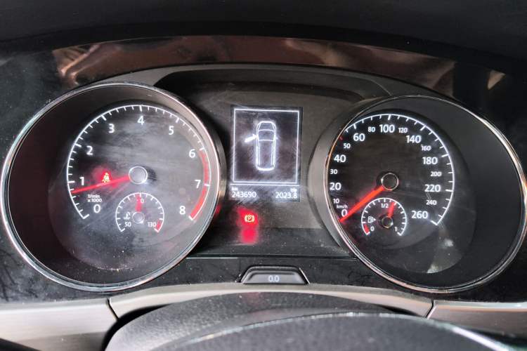 Used Volkswagen Touran 2016 Volkswagen Touran L 280TSI DSG Comfort Edition Instrument Cluster