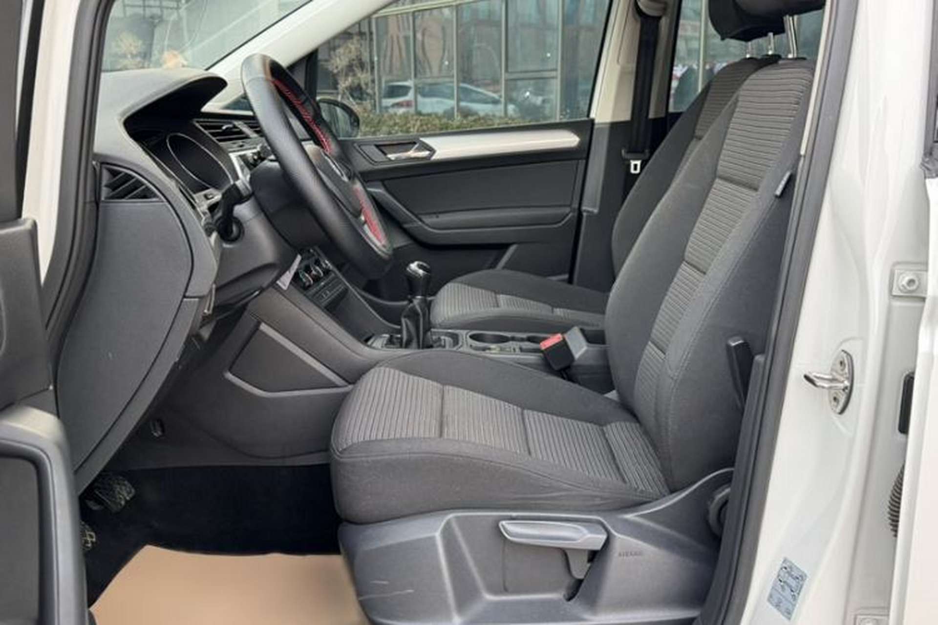Used Volkswagen Touran 2016 Volkswagen Touran L 280TSI Manual Trend Edition Interior 3