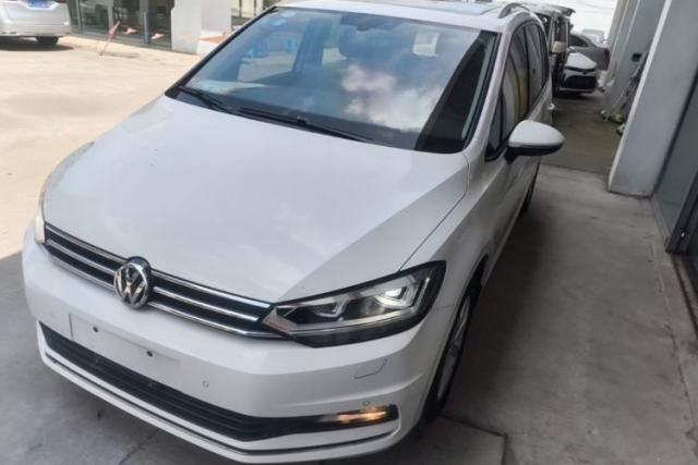 Used Volkswagen Touran 2016 Volkswagen Touran L 280TSI DSG Comfort Edition