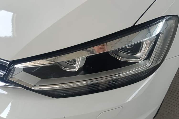Used Volkswagen Touran 2016 Volkswagen Touran L 280TSI DSG Comfort Edition Left Front Headlight