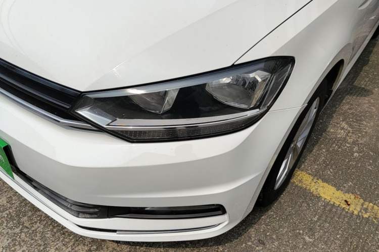 Used Volkswagen Touran 2016 Volkswagen Touran L 280TSI DSG Comfort Edition Left Front Headlight