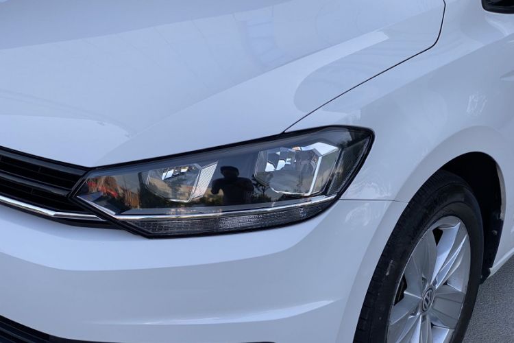 Used Volkswagen Touran 2016 Volkswagen Touran L 280TSI Manual Trend Edition Left Front Headlight