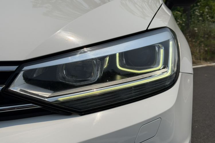 Used Volkswagen Touran 2016 Volkswagen Touran L 280TSI DSG Comfort Edition Left Front Headlight