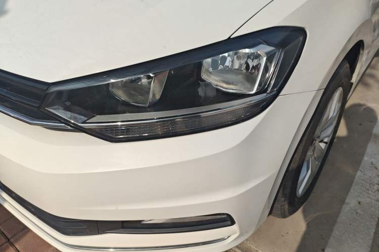 Used Volkswagen Touran 2016 Volkswagen Touran L 280TSI DSG Comfort Edition Left Front Headlight