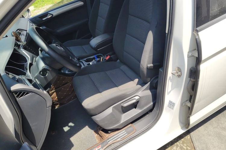 Used Volkswagen Touran 2016 Touran L 280TSI DSG Style Edition Left Front Seat