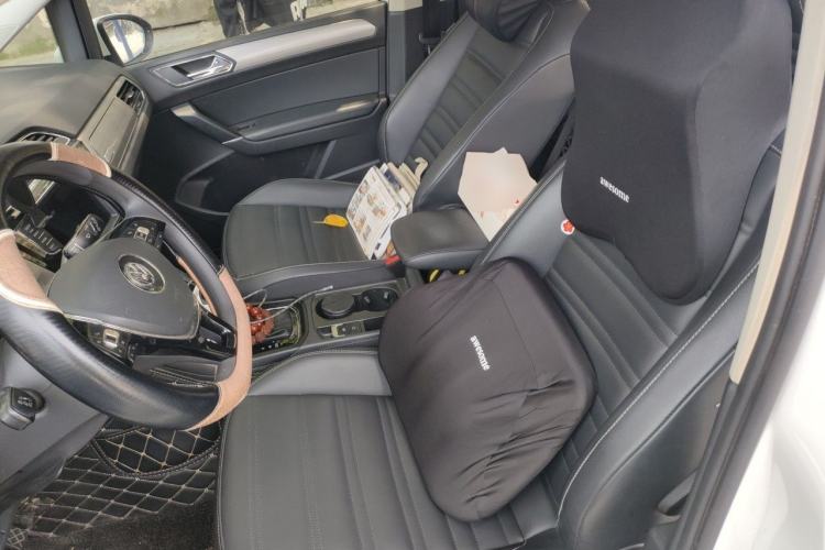 Used Volkswagen Touran 2016 Volkswagen Touran L 280TSI DSG Comfort Edition Left Front Seat