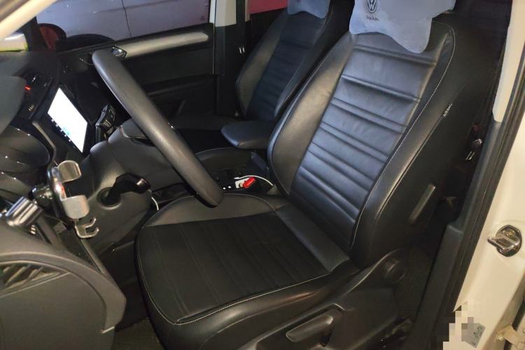 Used Volkswagen Touran 2016 Volkswagen Touran L 280TSI DSG Comfort Edition Left Front Seat