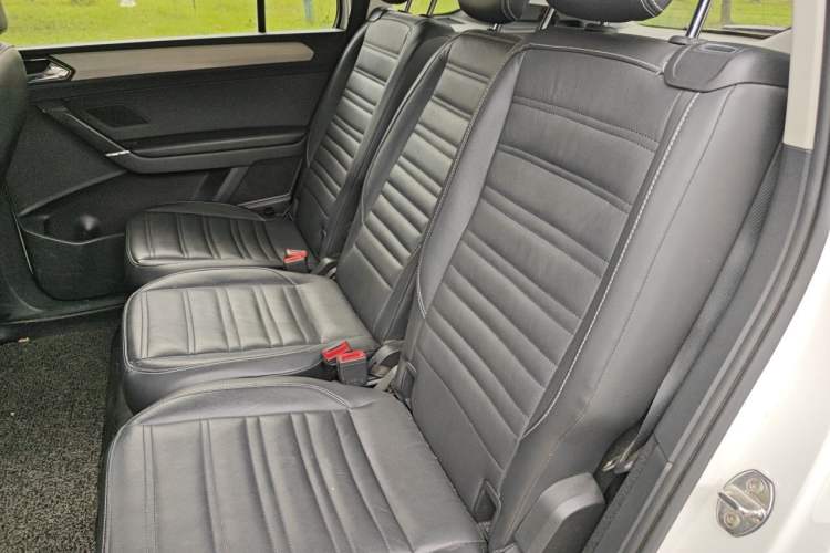Used Volkswagen Touran 2016 Touran L 280TSI DSG Style Edition Left Rear Seat