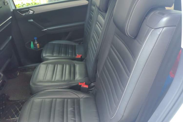 Used Volkswagen Touran 2016 Volkswagen Touran L 330TSI DSG Luxury Edition Left Rear Seat