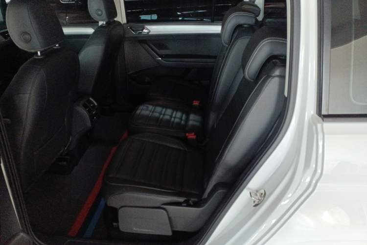 Used Volkswagen Touran 2016 Volkswagen Touran L 280TSI DSG Comfort Edition Left Rear Seat