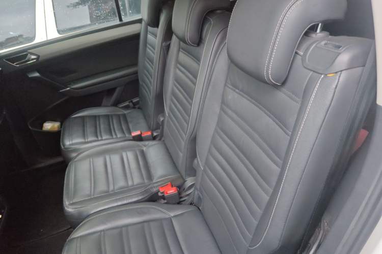 Used Volkswagen Touran 2016 Volkswagen Touran L 280TSI DSG Comfort Edition Left Rear Seat