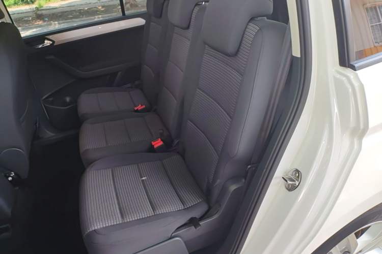 Used Volkswagen Touran 2016 Volkswagen Touran L 280TSI Manual Trend Edition Left Rear Seat